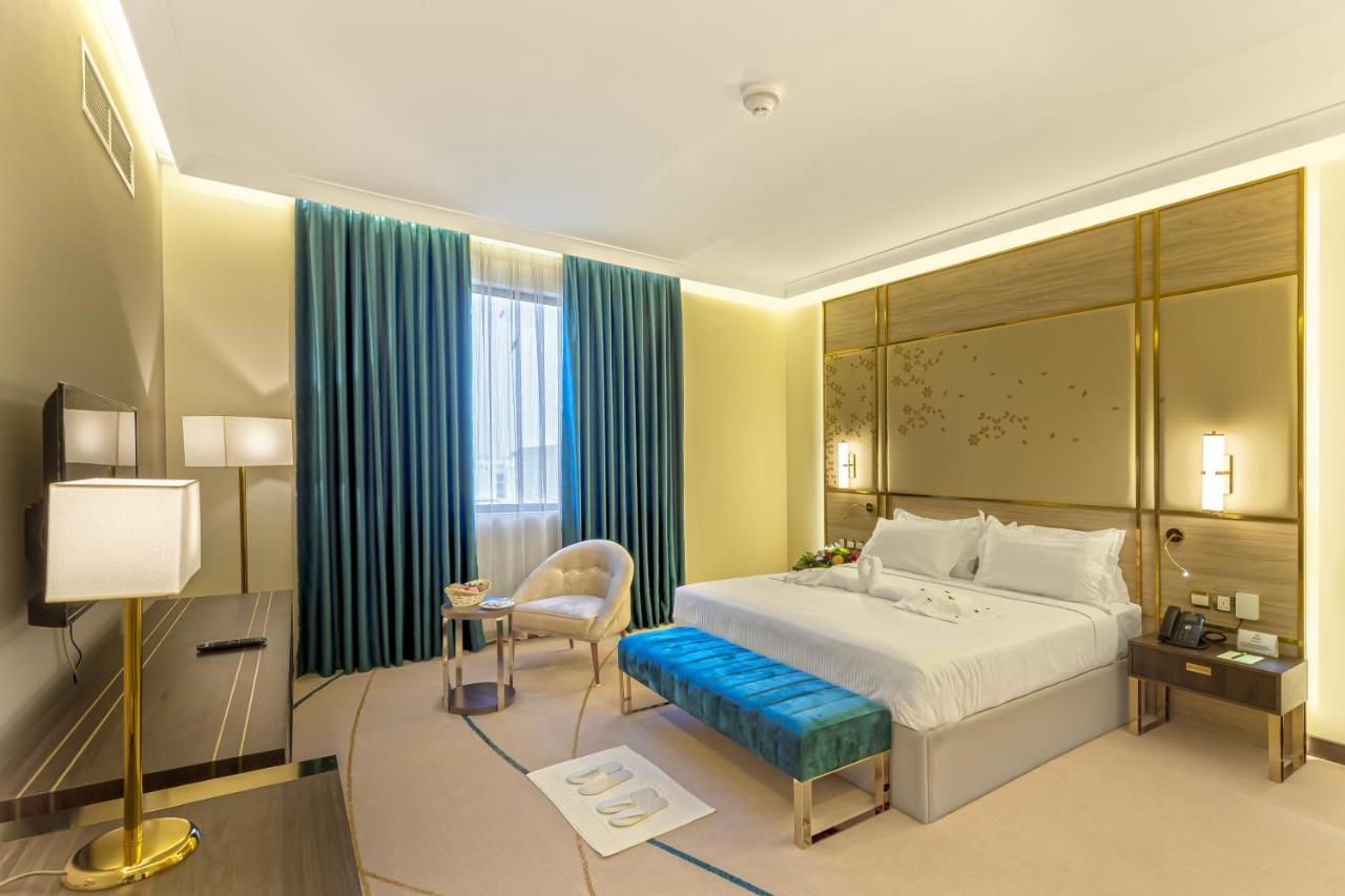 Green Park Hotel Доха Екстериор снимка
