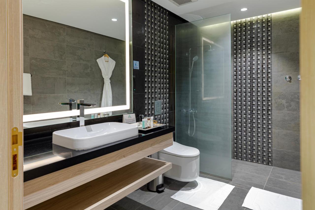 Green Park Hotel Доха Екстериор снимка