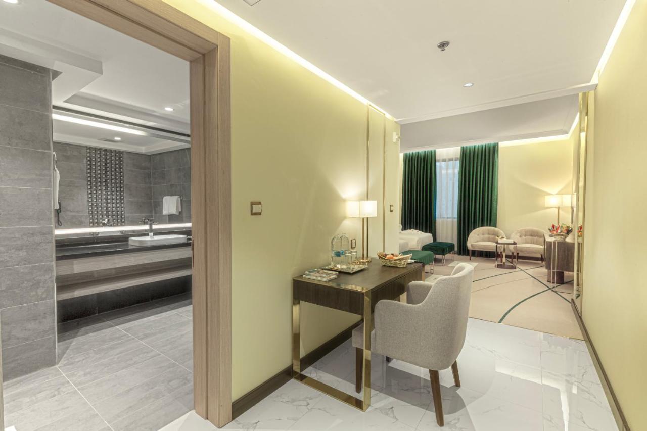 Green Park Hotel Доха Екстериор снимка