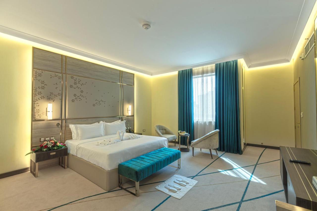 Green Park Hotel Доха Екстериор снимка