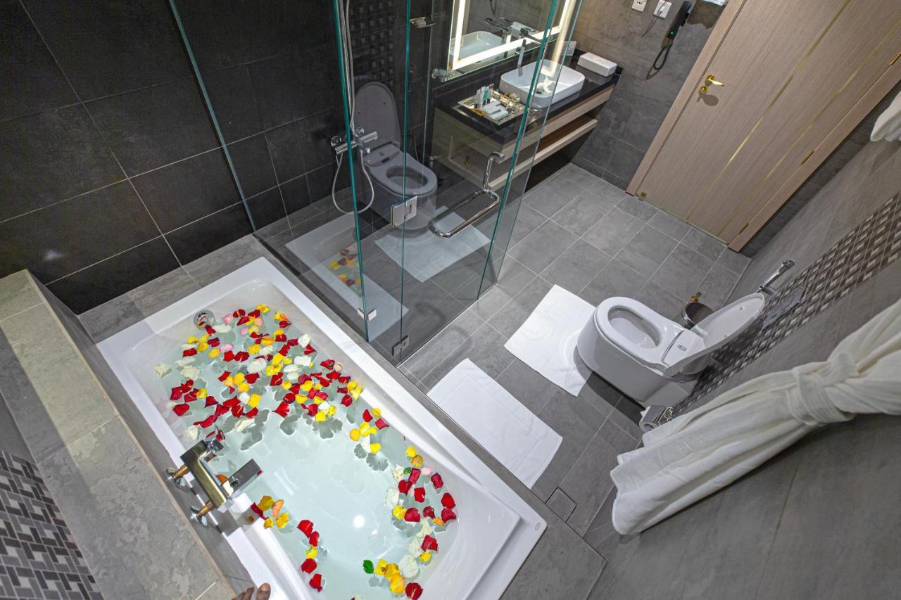 Green Park Hotel Доха Екстериор снимка