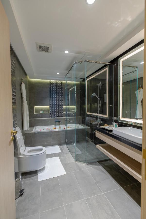 Green Park Hotel Доха Екстериор снимка