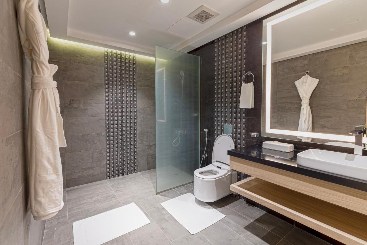 Green Park Hotel Доха Екстериор снимка