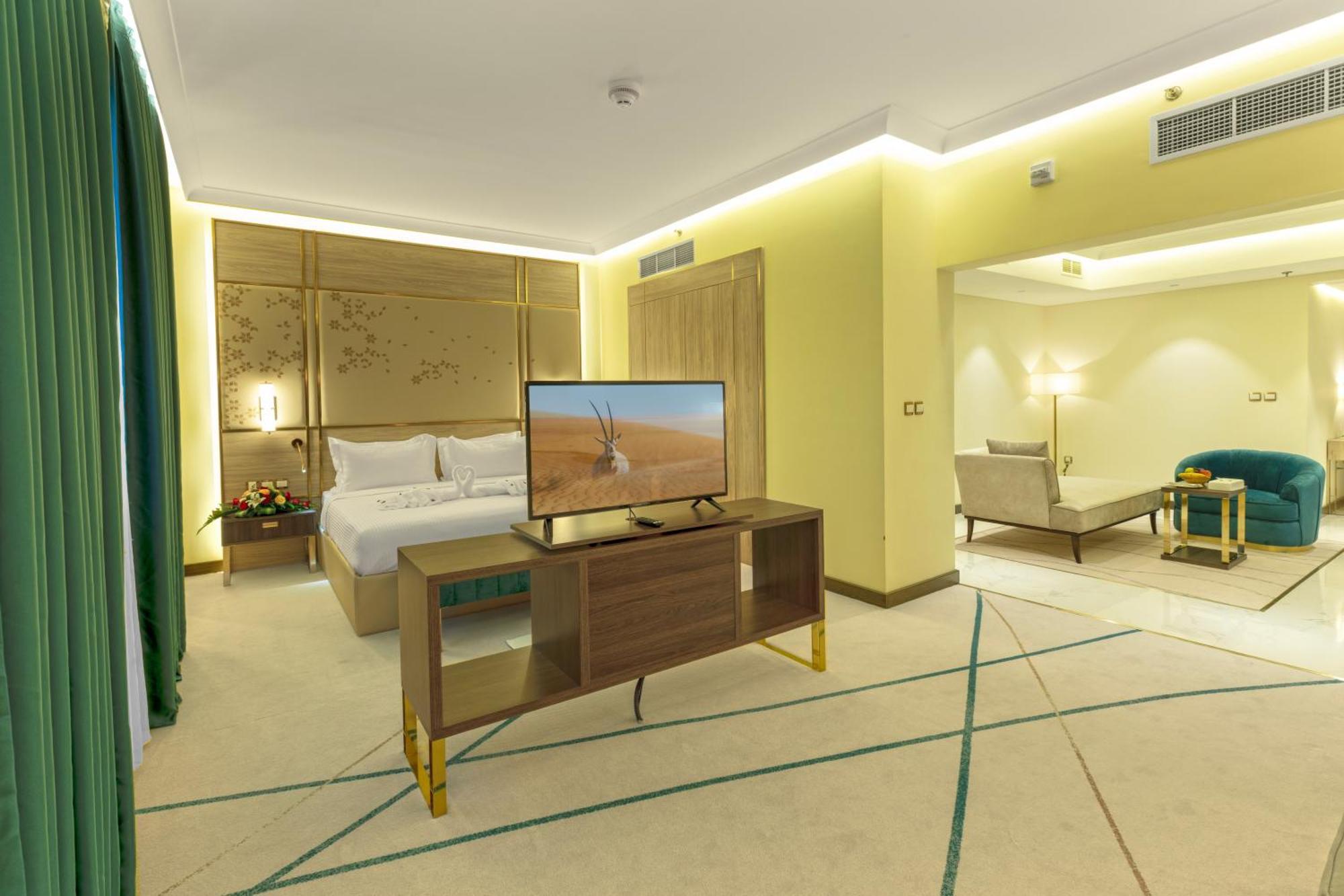Green Park Hotel Доха Екстериор снимка